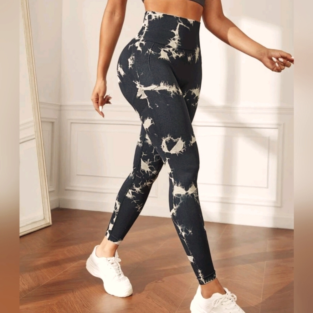 Black Tie Dye Leggings